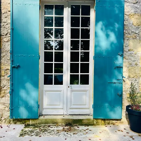 Le Clos Saint Jean Apartmán *
